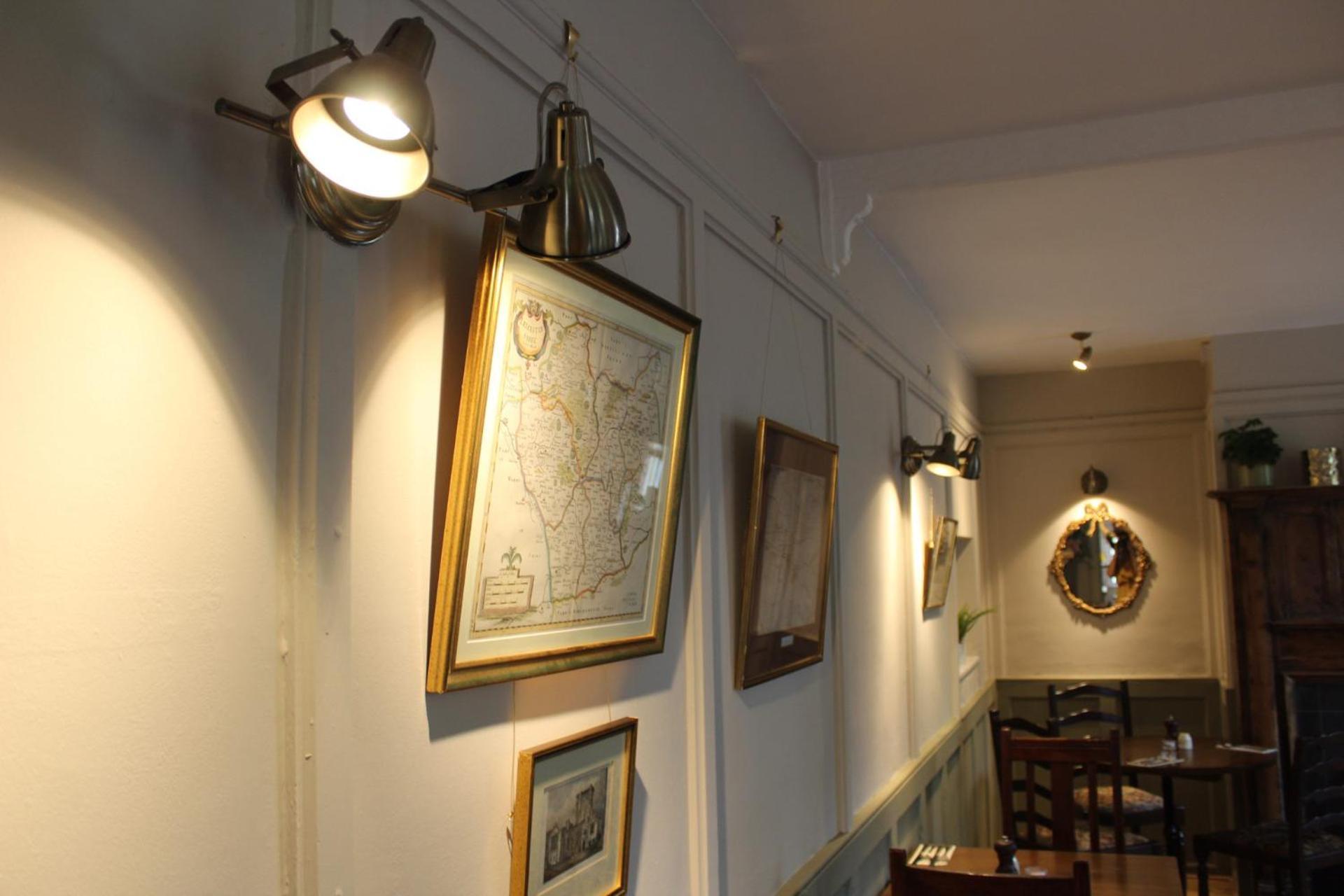 The Unicorn Inn Newton Solney Exteriér fotografie